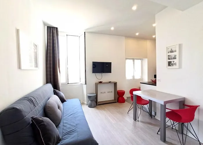 Viva Riviera - 3 Rue Commandant Andre